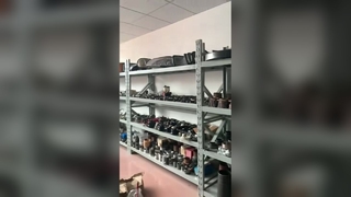 Questa è la sala campioni della nostra azienda.