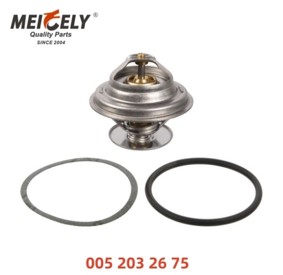 Termostato del liquido di raffreddamento del motore OEM 0052032675 1032000819 Per Merceds-Benz