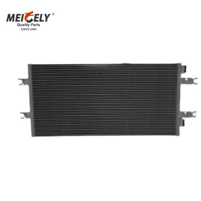 210RD517M Heavy Duty AC Condenser. Sostituzione Premium per i camion Mack Vision.